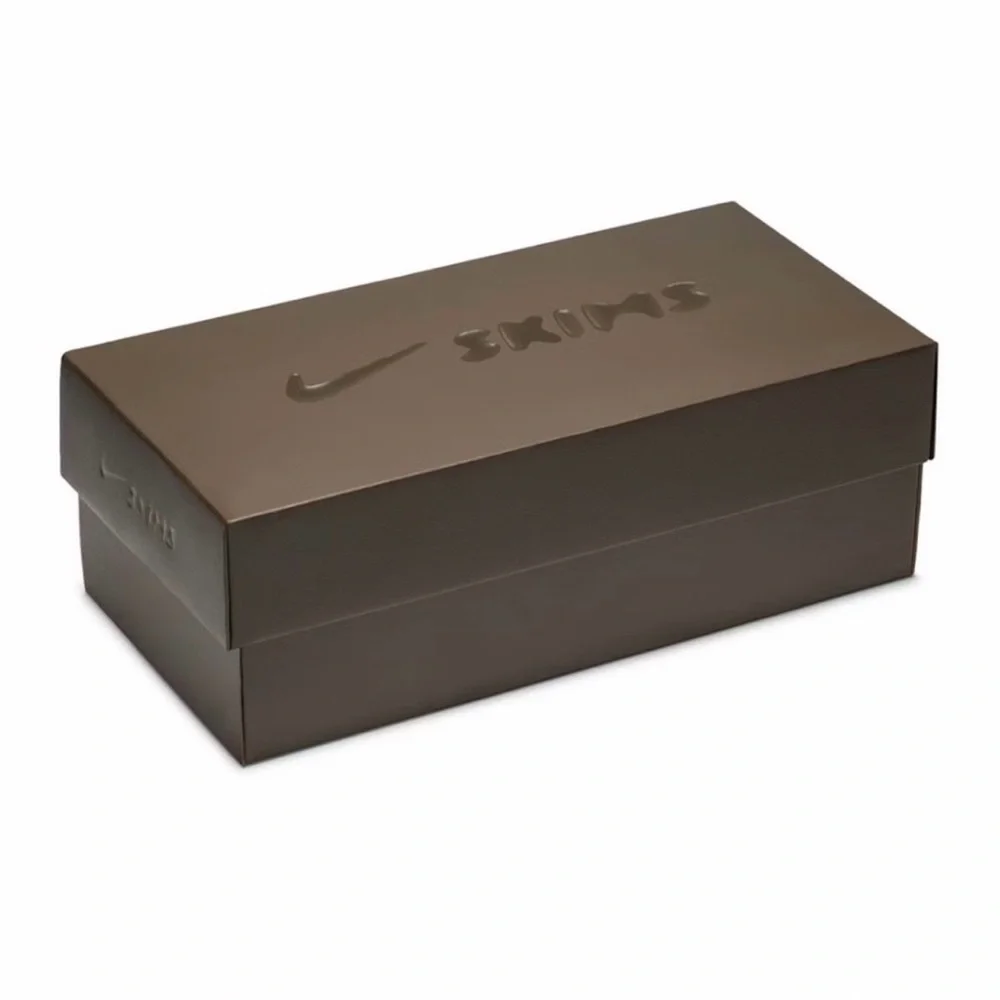 NikeSKIMS Footwear Mesh Rift Sneaker size 8 black - Picture 4 of 8